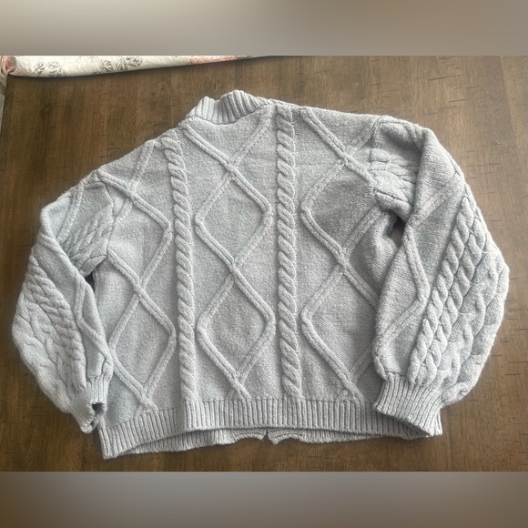 Taylor Swift Soft Gray Cable Knit Cardigan The Tortured Poets Department XS/S - Picture 9 of 9